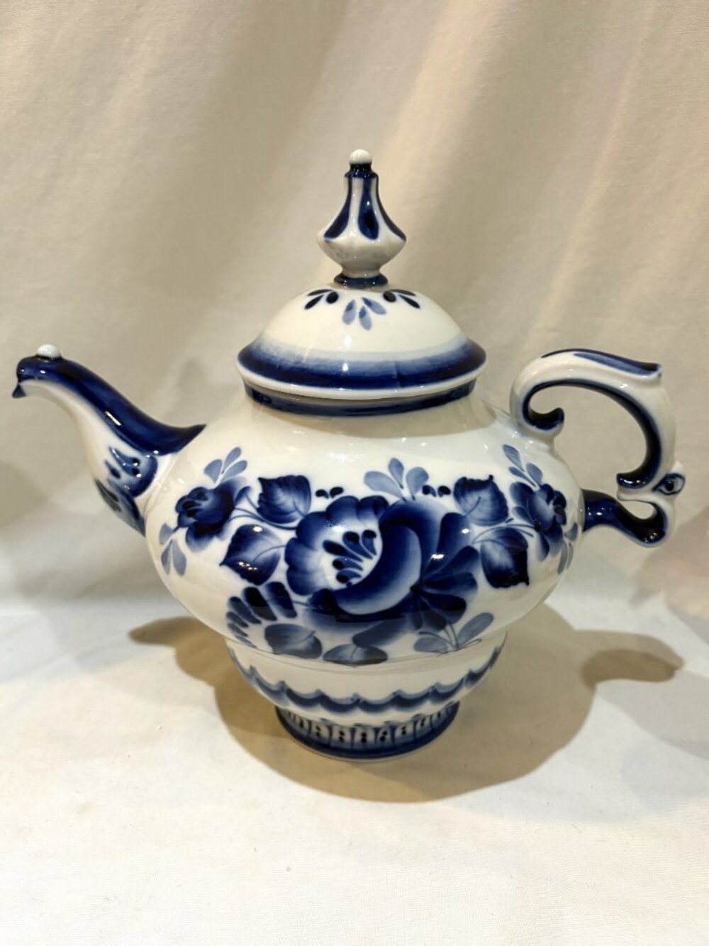 Gzhel Russian 9” Porcelain Hand Painted Teapot Blue Floral Artist Signed EUC